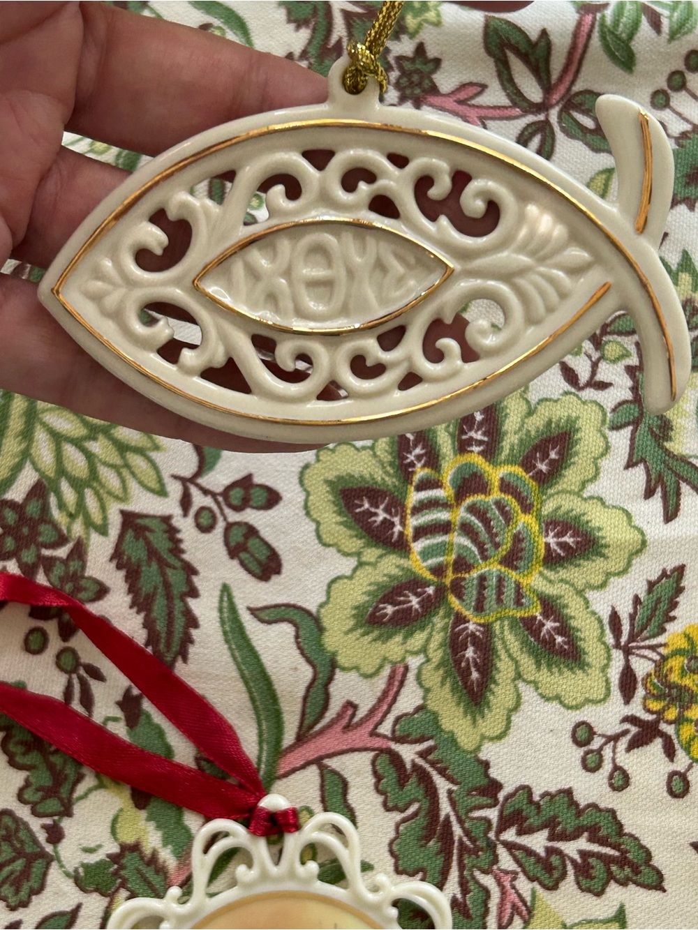 Lenox White and Gold Filigree Ichthys Ornament